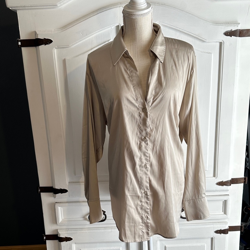 H&M Beige Button Down Shirt